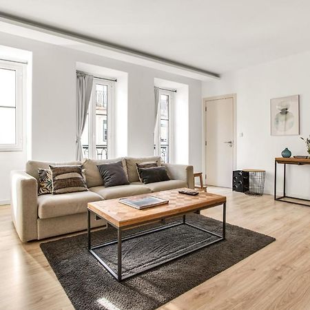 Modern 2 Bedroom Apartment In Estrela With Outside Terrace! Amazing For Families, Couples, Friends Lisboa المظهر الخارجي الصورة