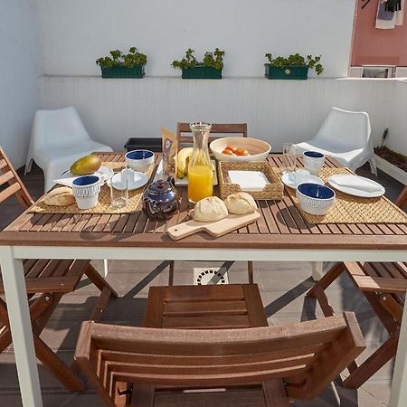 Modern 2 Bedroom Apartment In Estrela With Outside Terrace! Amazing For Families, Couples, Friends Lisboa المظهر الخارجي الصورة