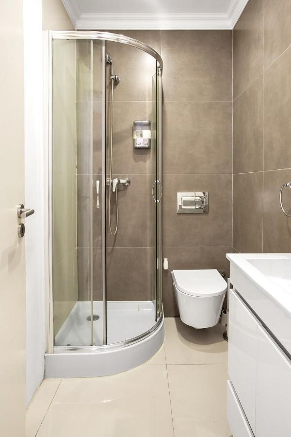 Modern 2 Bedroom Apartment In Estrela With Outside Terrace! Amazing For Families, Couples, Friends Lisboa المظهر الخارجي الصورة